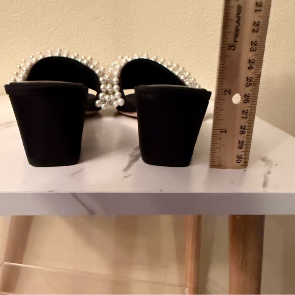 Tory Burch Tatiana Pearl Block Heel Slide, EUC, Size 7-1/2 - Picture 11 of 13